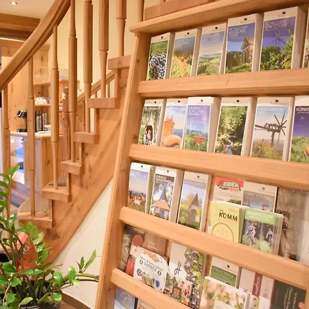 מלון Gartenhotel Kloepferkeller Eibiswald