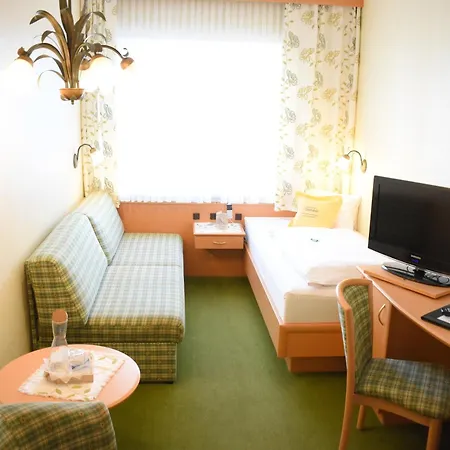 Gartenhotel Kloepferkeller 3*