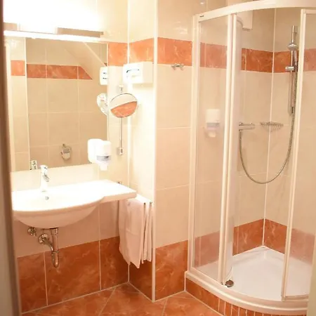 Gartenhotel Kloepferkeller 3*